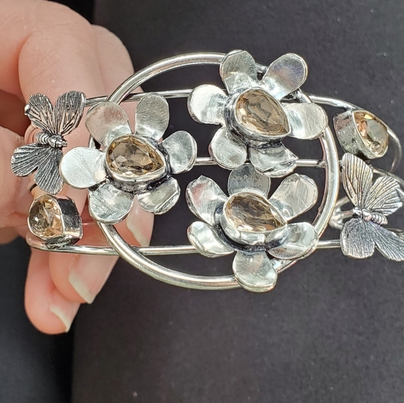 New Unique Morganite Butterflies and Flowers Silver Cuff Bracelet. - Picture 15 of 16